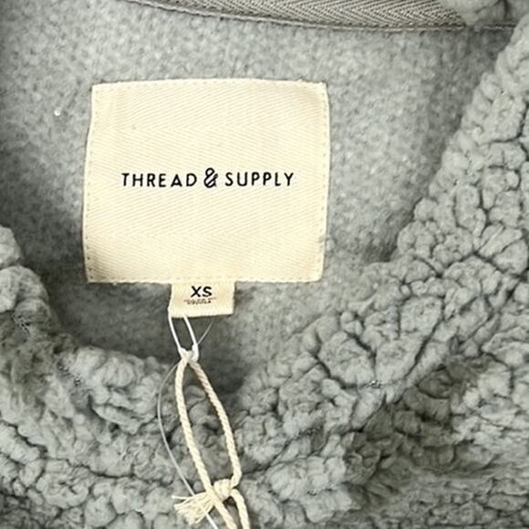 𝅺Thread & Supply Oversized Teddy Bear Fleece Pullover Sweater Gray Size XS, NWT - Picture 3 of 9